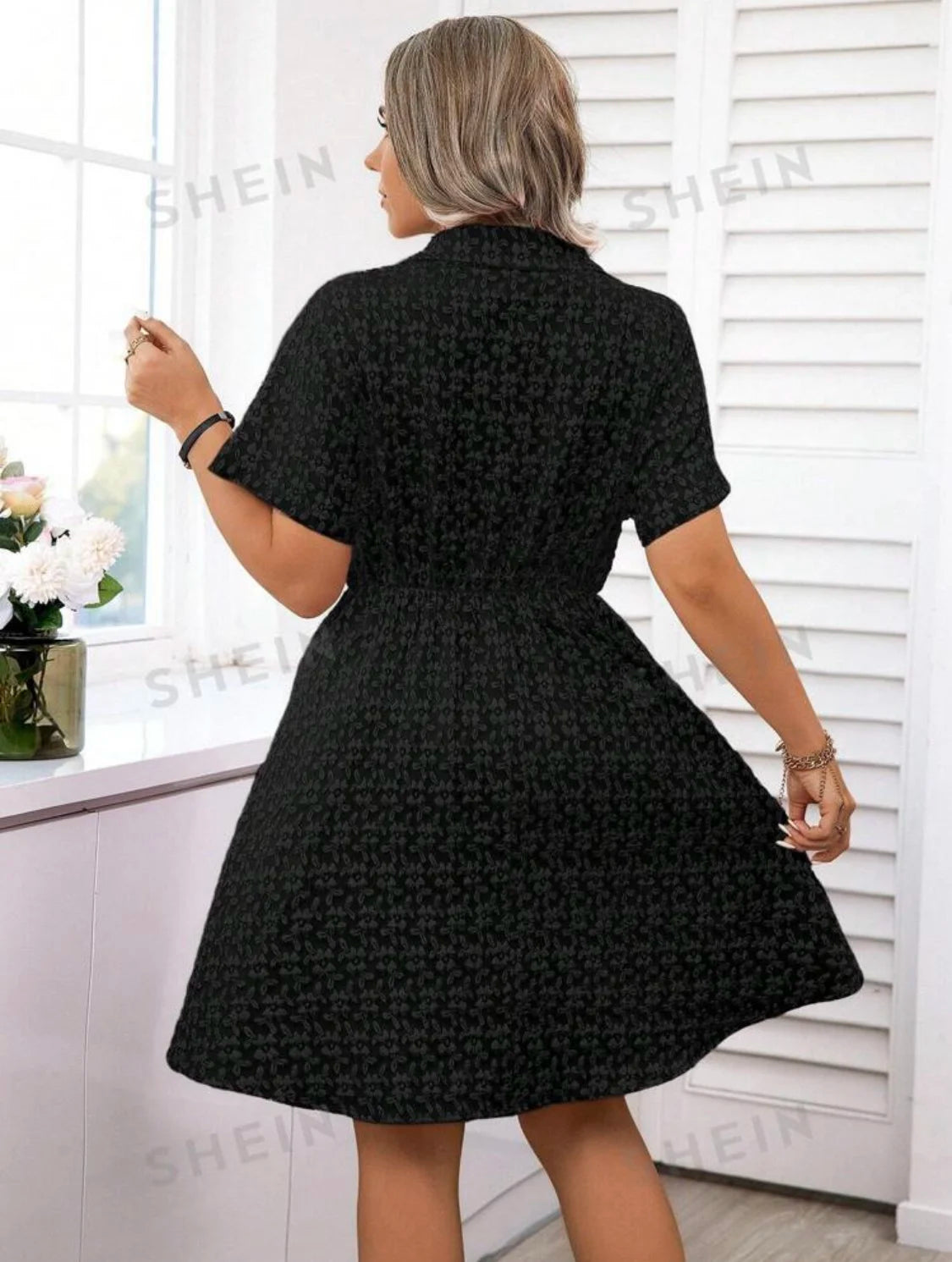 Woven Polyester in Stock Fukro Detailed Emboss Jacquard Fabric Whosale for Making Women Cheongsam Floral Jacquard Dress Clothes