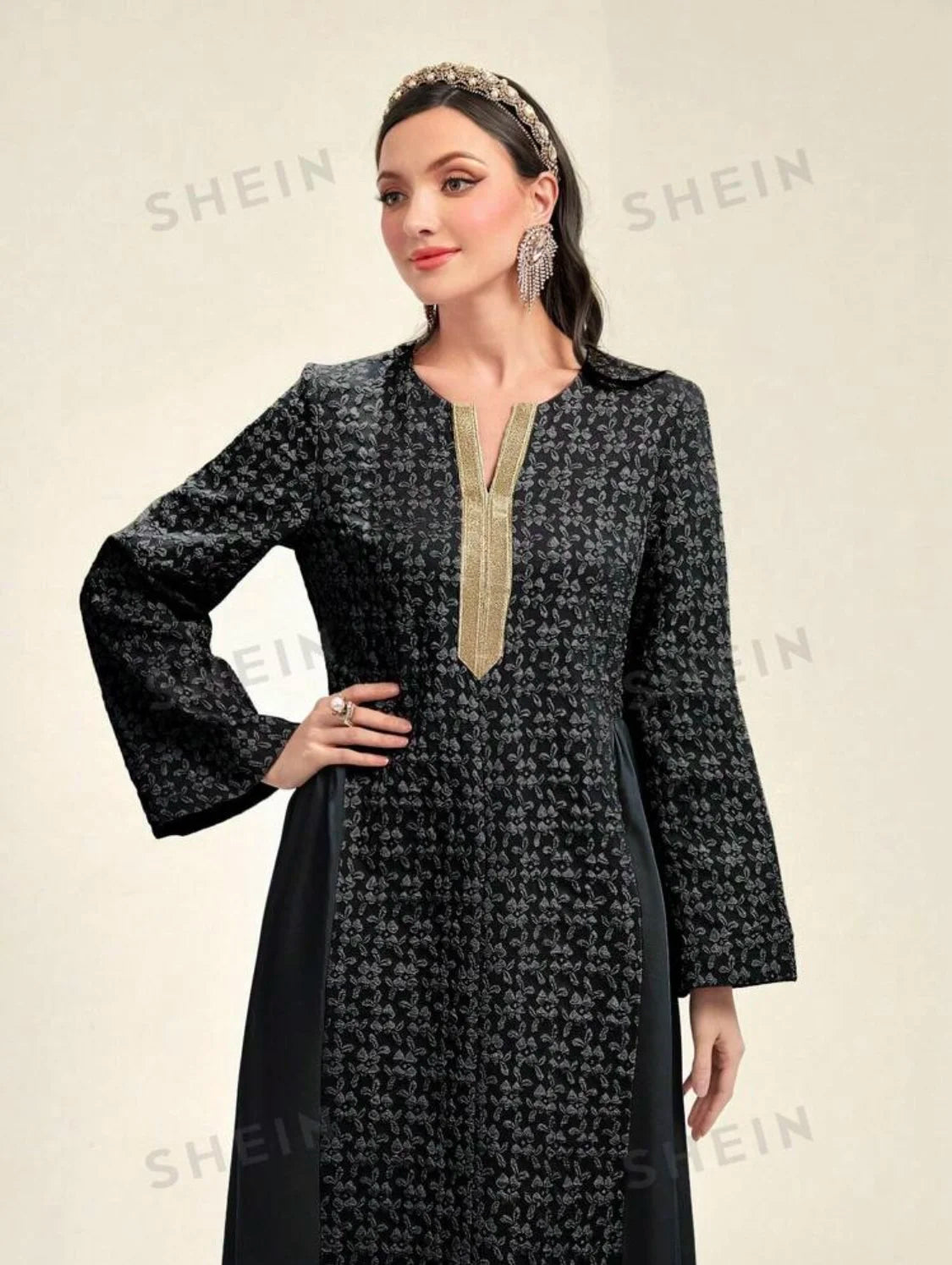 Niche 3D Jacquard Fabrics With Textured Raised Patterns Detailed Embossed Designs for Making Women Cheongsam Dresses